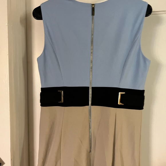 Beautiful Color Block Dress - Picture 2 of 4